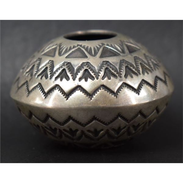 NAVAJO INDIAN SILVER POT BY SUNSHINE REEVES