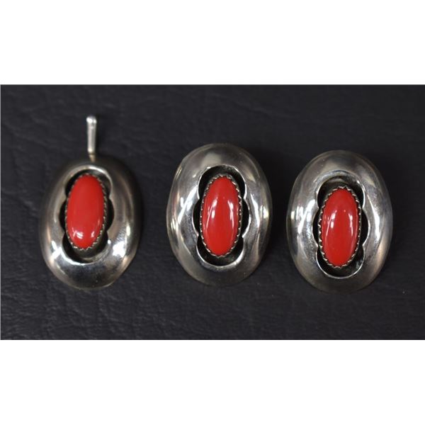 NAVAJO INDIAN SILVER EARRINGS AND PENDANT