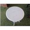 Image 2 : Round White Table w/ Undershelf 21"dia, 27"H (wobbles)