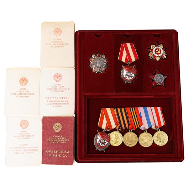 Collection of 5 Orders nd 4 Medals in the Box