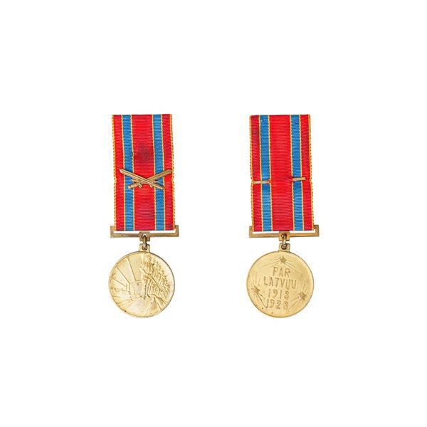 Medal, For Latvia, 1918-1928 (10 years of independence), with Swords, Latvia