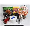 Image 1 : FLAT OF ASSORTED KITCHEN ITEMS INCLUDING COOK