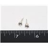 Image 1 : SILVER TONE ROUND RHINESTONE STUD EARRINGS