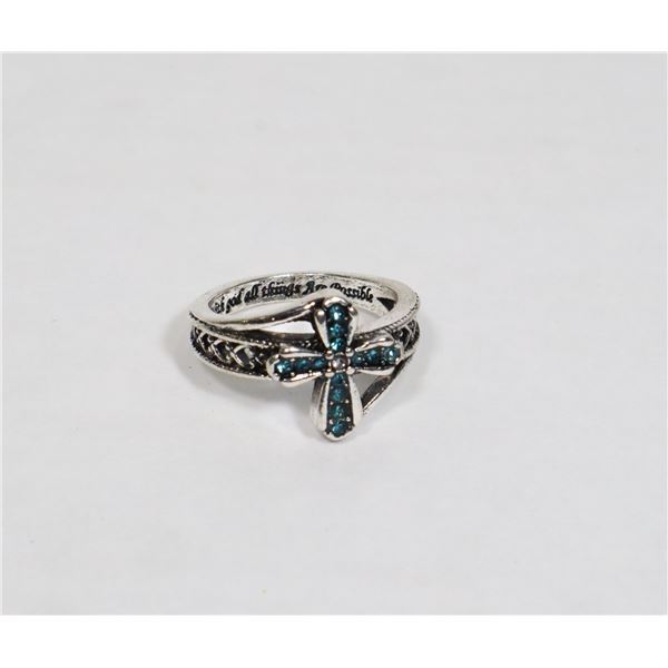 NEW SIZE 7 CROSS RING