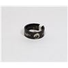 Image 1 : NEW SIZE 8 STAINLESS STEEL SHARK PATTERN RING