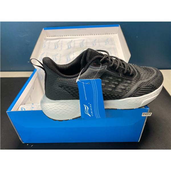 Lot of 1 Pair of Lamincoa LT021 Women's Black/White Sneakers - Size EU 40 (9.5)
