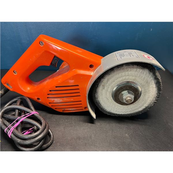 Lot of 1 Black and Decker Work Wheel - Used