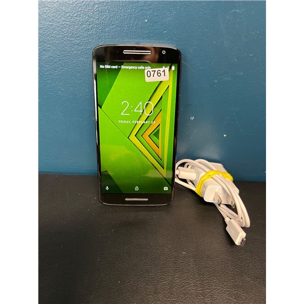 Lot of 1 Motorola Smart Phone - Used