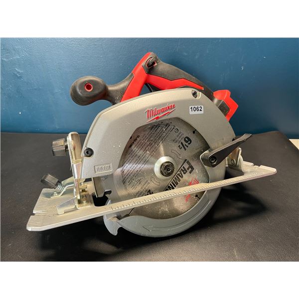 Lot of 1 Milwaukee 6.5" Circular Saw - Used/Works