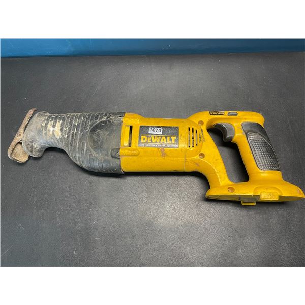 Lot of 1 Dewalt Reciprocating Saw - Used/Powers On