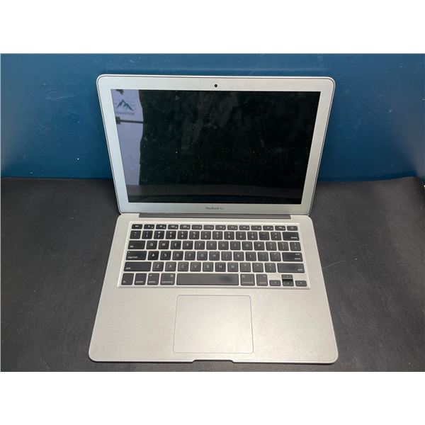 Lot of 1 MacBook Air Model: A1466 - Used