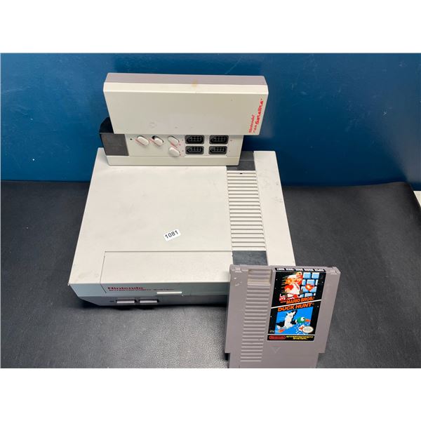 Lot of 1 Nintendo Entertainment System w/ Mario Game & Accessory - Used