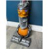 Image 2 : Lot of 1 Dyson Upright Vacuum - Used