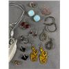 Image 2 : Vintage Rope "Feather" Necklace & Lot Of Earrings