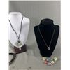 Image 2 : Jewelry & Button Lot - Beaded Necklace, Rhinestone Choker & More