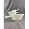 Image 2 : Vintage Set Of 4 Anchor Hocking Fire King Milk Glass Soup Bowls