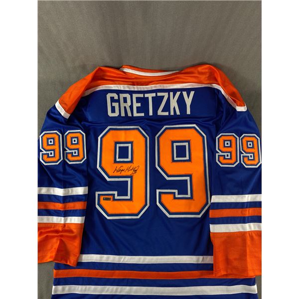 Signed NHL Wayne Gretzky Size XL Sports Jersey w/ COA.  NOT WORN BY PLAYER