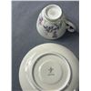 Image 3 : 2 Vintage Cups & Saucers & A Pie Bird