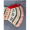 Image 2 : Pair of 1950's Embroidered Inuit Gloves