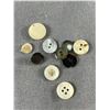 Image 2 : Large Lot ( 100 Plus) Vintage Mother of Pearl Buttons