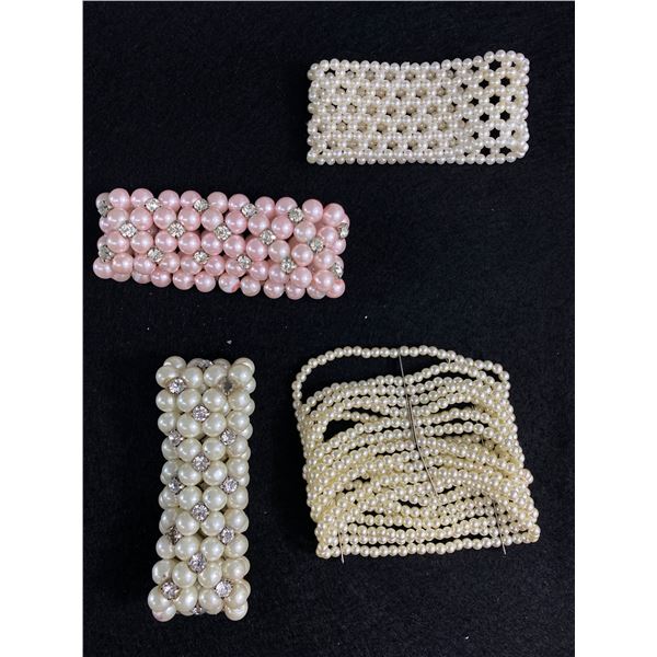 4 Vintage Pearls Bracelets