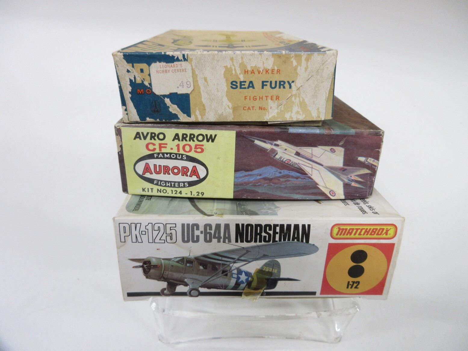 ASSORTED CANADIAN AIRPLANE MODEL KIT LOT