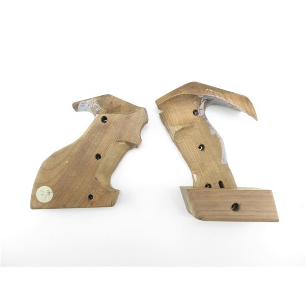 UNKNOWN TARGET GRIPS
