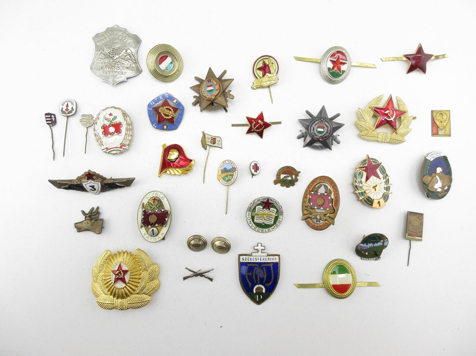 Combloc Flags ASSORTED MILITARY COMBLOC BADGE AND PIN LOT