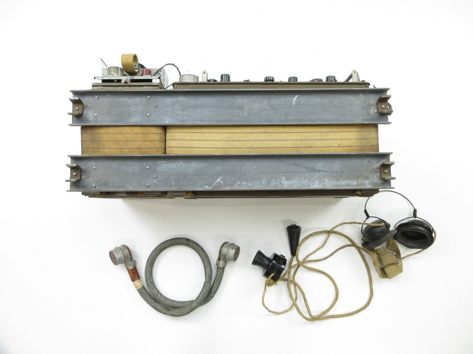 Wireless Ww2 WWII CANADIAN WIRELESS SET NO.19 MKIII MOBILE RADIO TRANSCEIVER AND ...