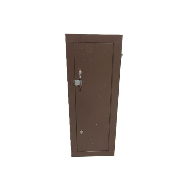 METAL 8 GUN CABINET *PICK UP ONLY*