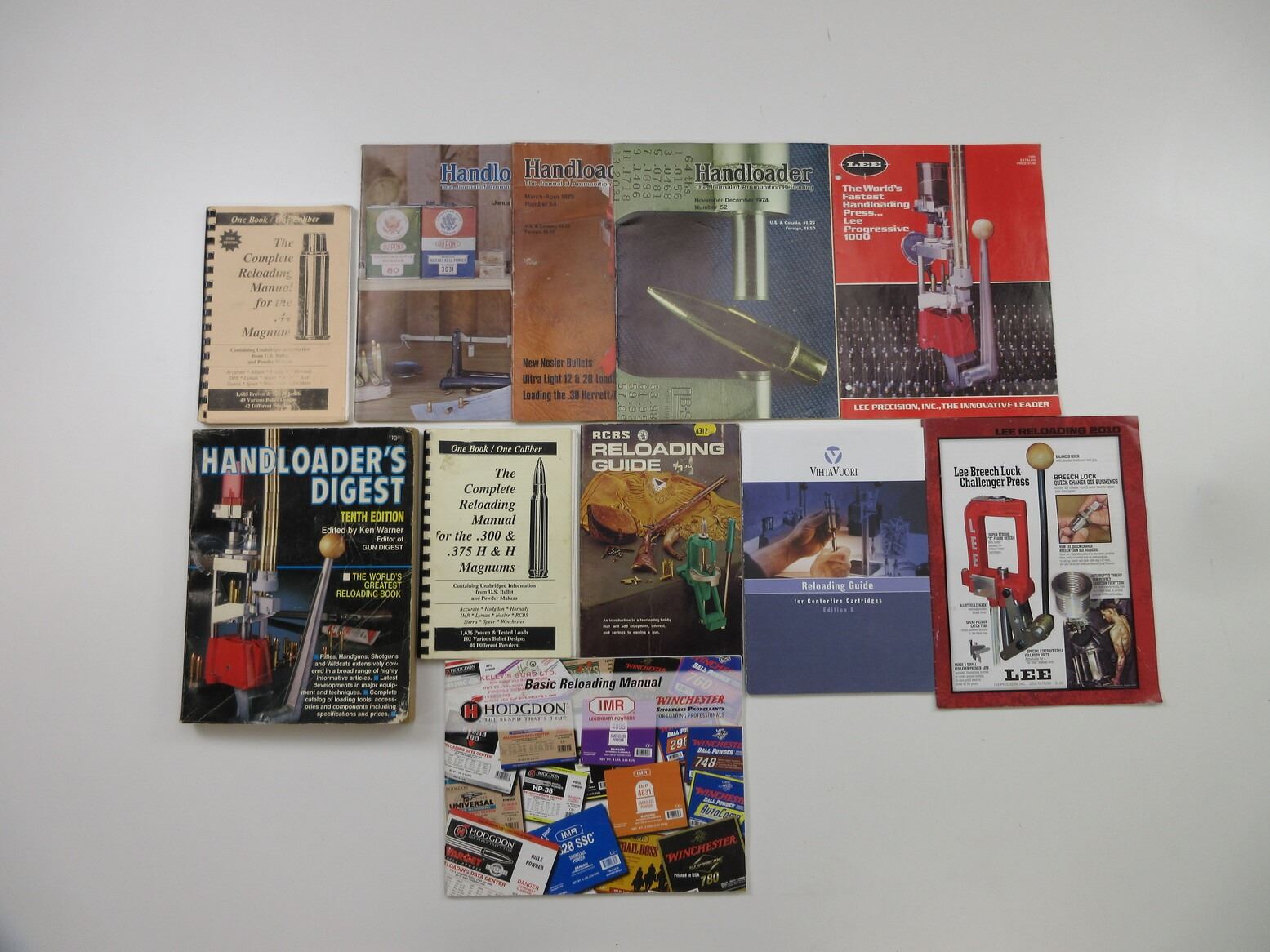 E Loading Book ASSORTED RELOADING BOOK LOT - Switzer's Auction & Appraisal Service