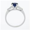 Image 9 : 14k White Gold 1.57 ctw Round Sapphire & Baguette Diamond 3 Stone Engagement Rin
