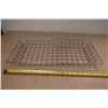Image 2 : LOT:9 PANIERS 20"x10" & 15 SÉPARATEURS 19"  -MÉTAL