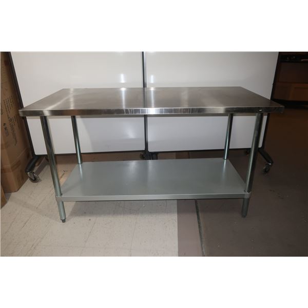 TABLE INOX 60"x24"x34"