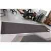 Image 2 : TAPIS 4'x14'