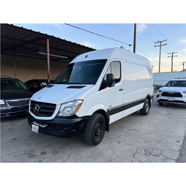 2015 Sprinter Van 2500 - 226 ,XXX/CLEAN TITLE