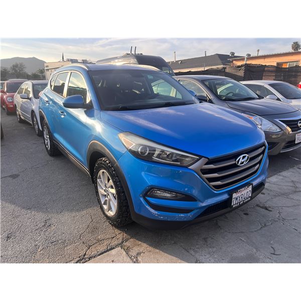2016 Hyundai Santa Fe - CLEAN/161,873 Mi