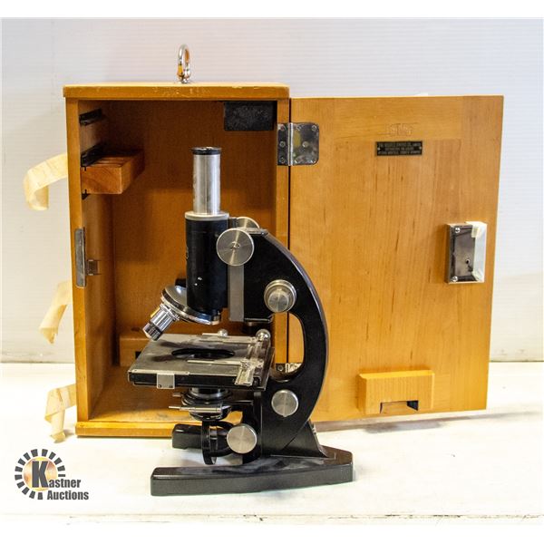 VINTAGE KARL ZEISS JENA SCIENTIFIC MICROSCOPE IN