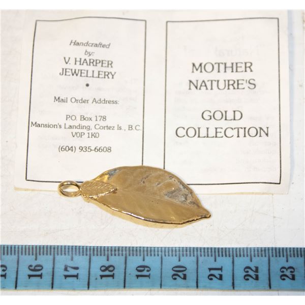 GOLD DIPED LEAF PENDANT