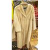 Image 1 : FULL LENGTH OFF WHITE FUR COAT MEDIUM LADIES