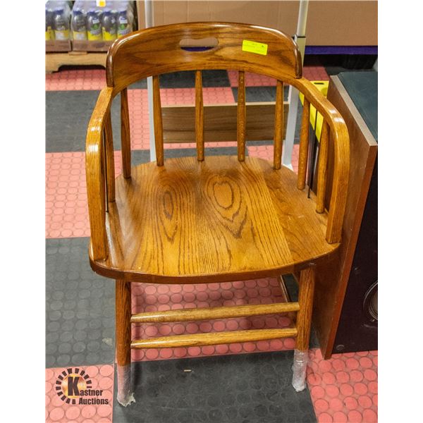 SOLID OAK CHAIR
