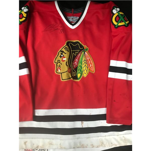 PATRICK KANE SIGNED CHICAGO BLACKHAWKS CCM JERSEY (GCG HOLO)