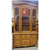 Image 1 : Bassett China Cabinet