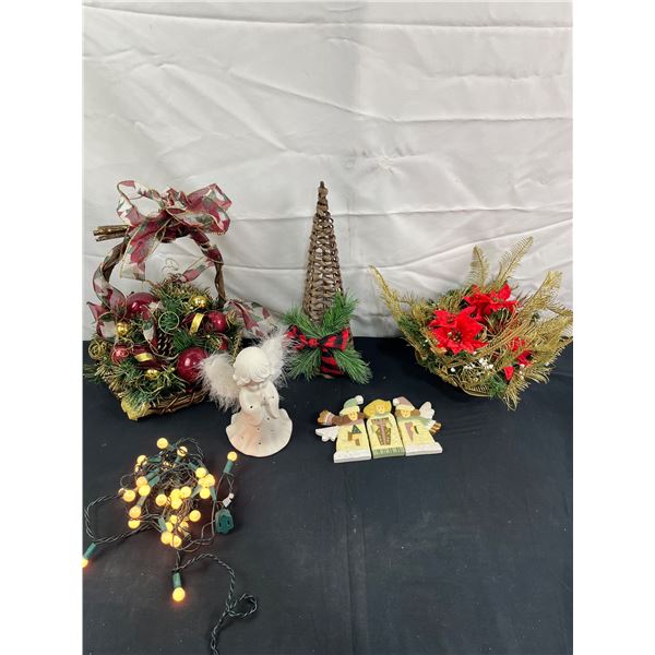 Christmas Decor Lot