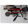 Image 2 : Assorted Kitchen Tools