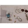 Image 4 : Assorted Jewelry - Rings, Earrings