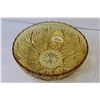 Image 4 : (2) Amber Glass Bowls