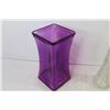 Image 3 : Purple Vase - Clear Single Flower Vase
