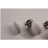 Image 2 : Vintage Porcelain Knobs