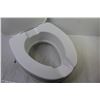 Image 3 : Plastic Toilet Seat Extension